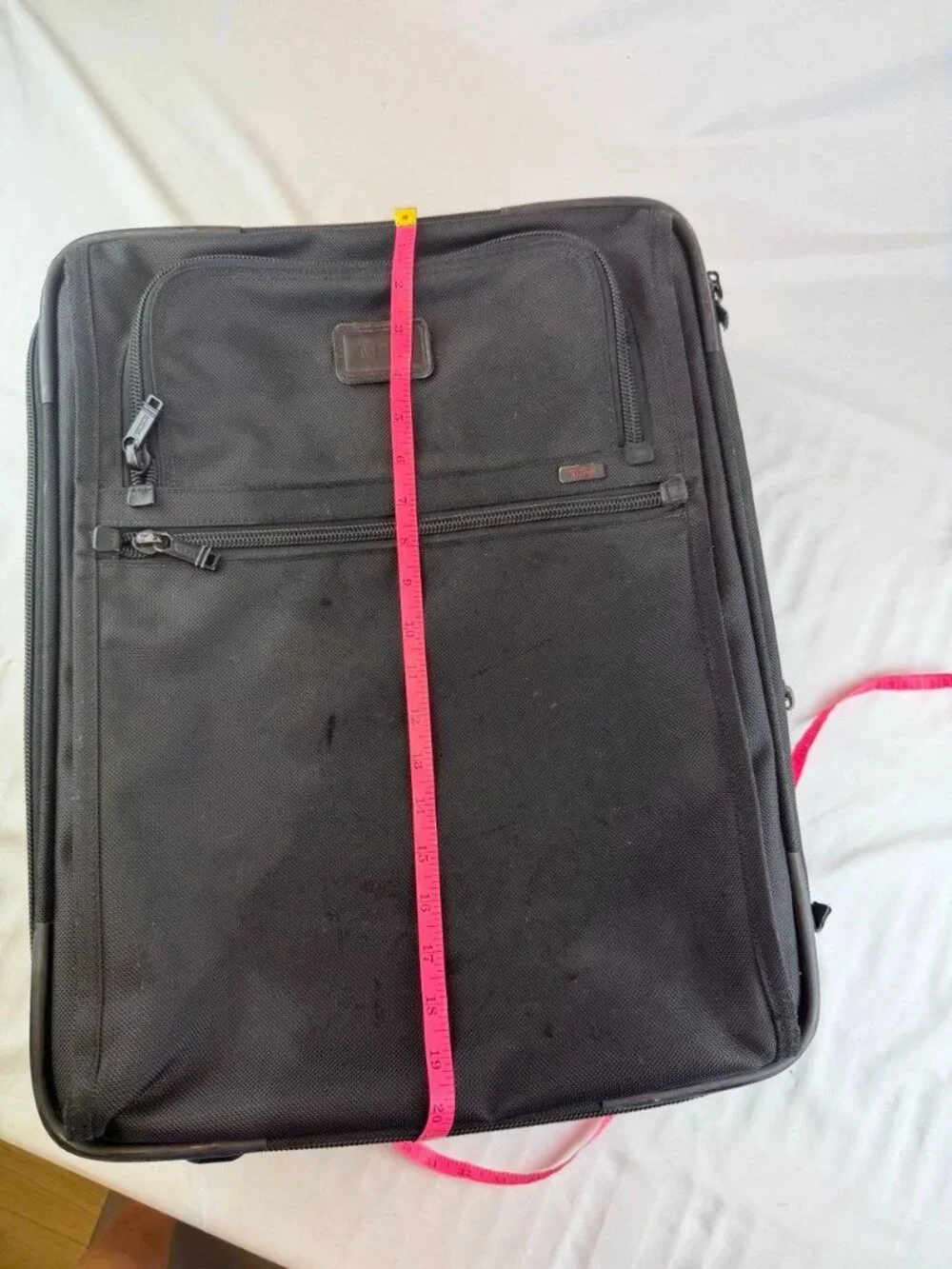 TUMI Black Nylon Alpha 2 Continental Carry On Suitcase 21